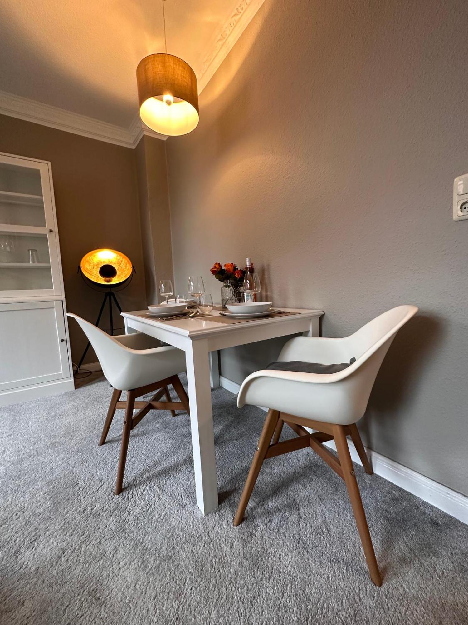 Moderner Altbaucharme In Zentraler Lage Apartment Kiel Luaran gambar